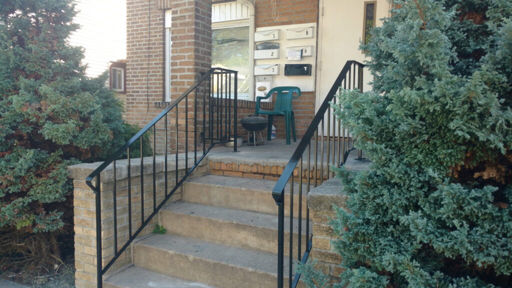 aluminum fence companies near me